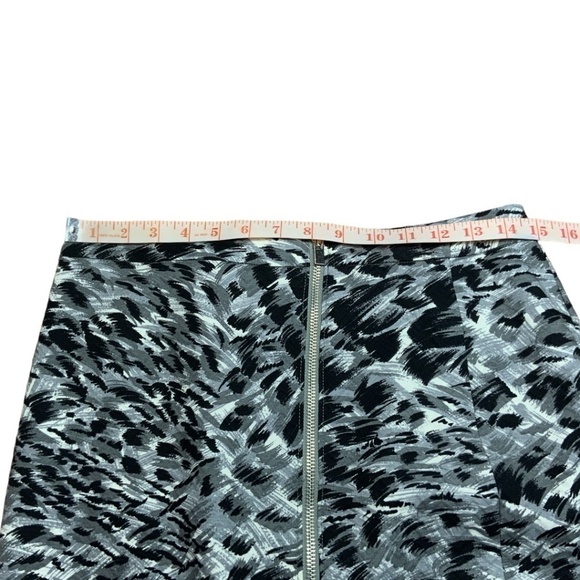 TALBOTS Petites 100% Cotton Black / Grey Watercolour Print Pencil Skirt Sz 6P - Picture 6 of 9